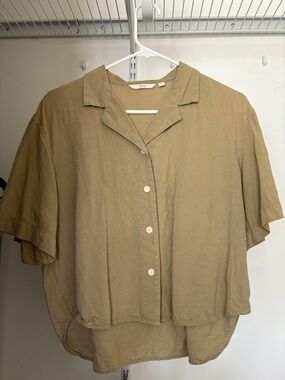 Uniqlo Olive Linen Blend Short Sleeve Button Up